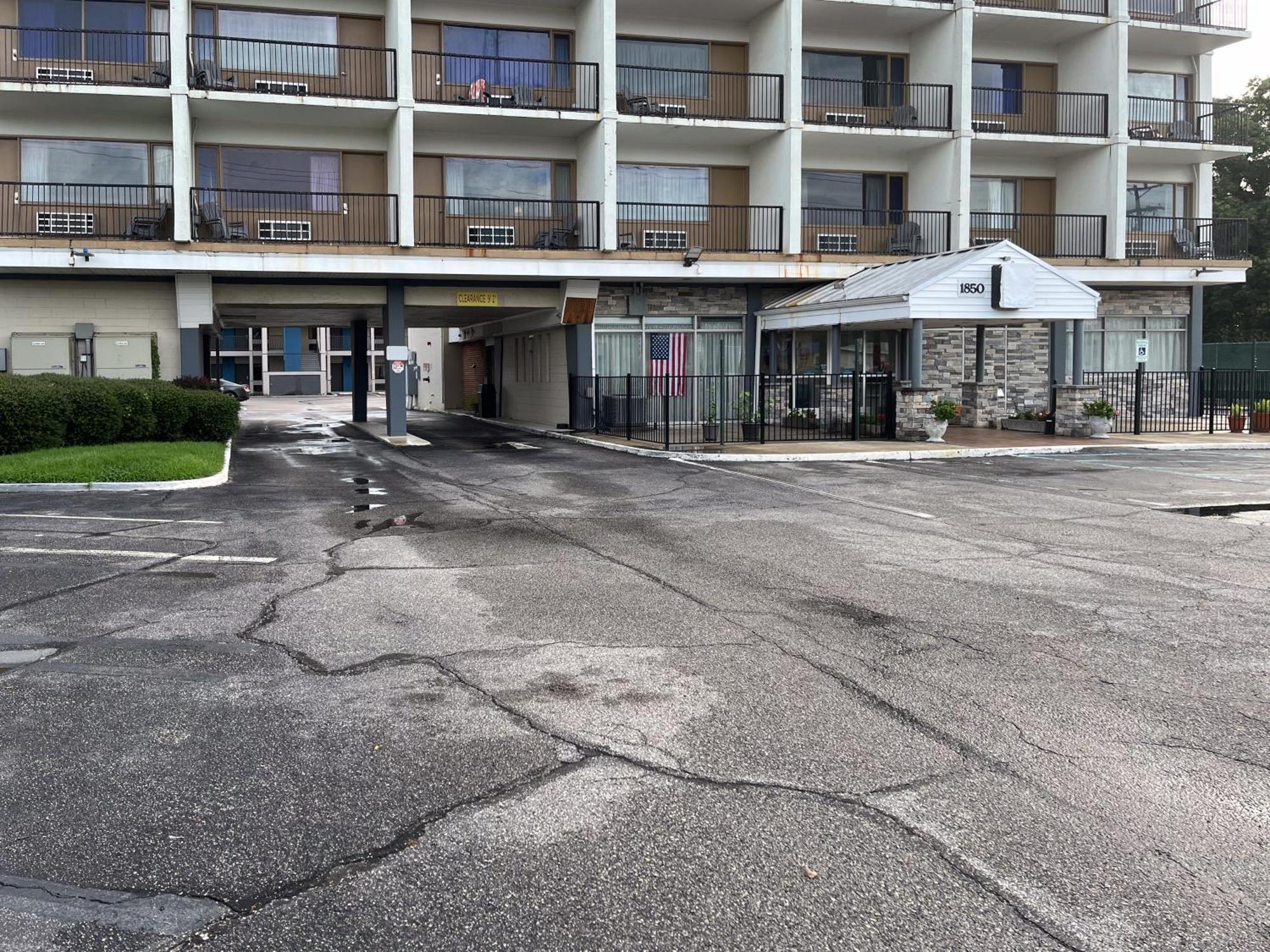 Motel 6 Norfolk, Va East Little Creek Exterior photo