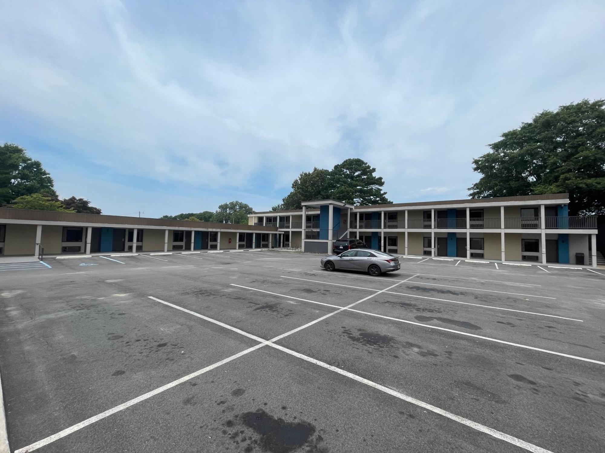 Motel 6 Norfolk, Va East Little Creek Exterior photo